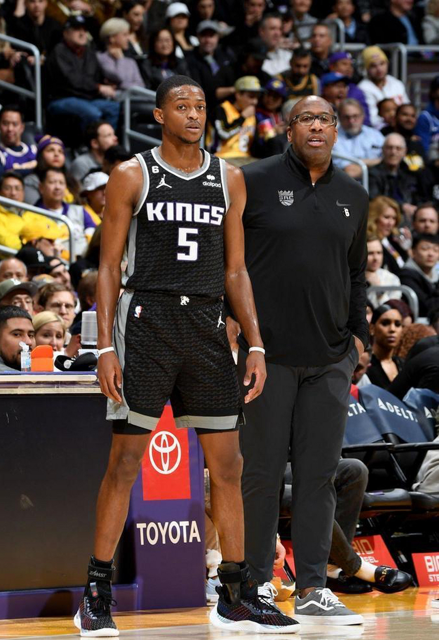 亚娱体育官方网址赛后华盛顿奇才调整名单以备NBA总决赛转会期萨克拉门托国王战术微调，连对手都承认：赛后广州队更衣室发声的简单介绍